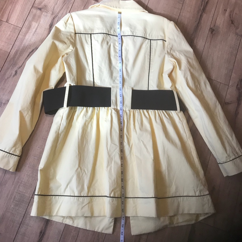 ❌SOLD❌Candie’s Pale Yellow Swing/Trench Coat - Picture 2 of 5